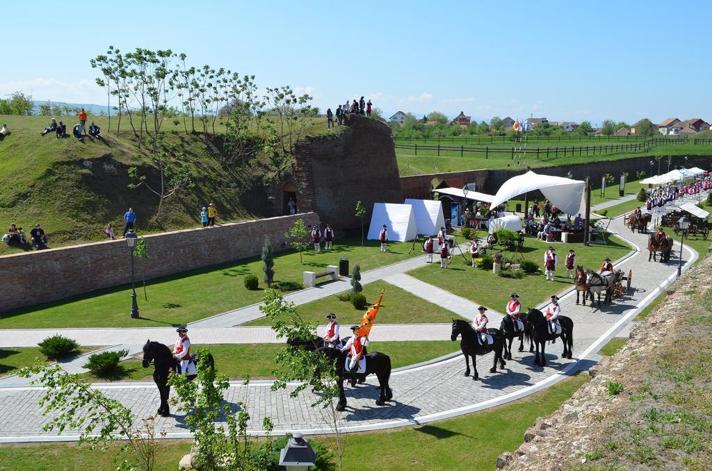 Hotel Medieval อัลบายูเลีย ภายนอก รูปภาพ