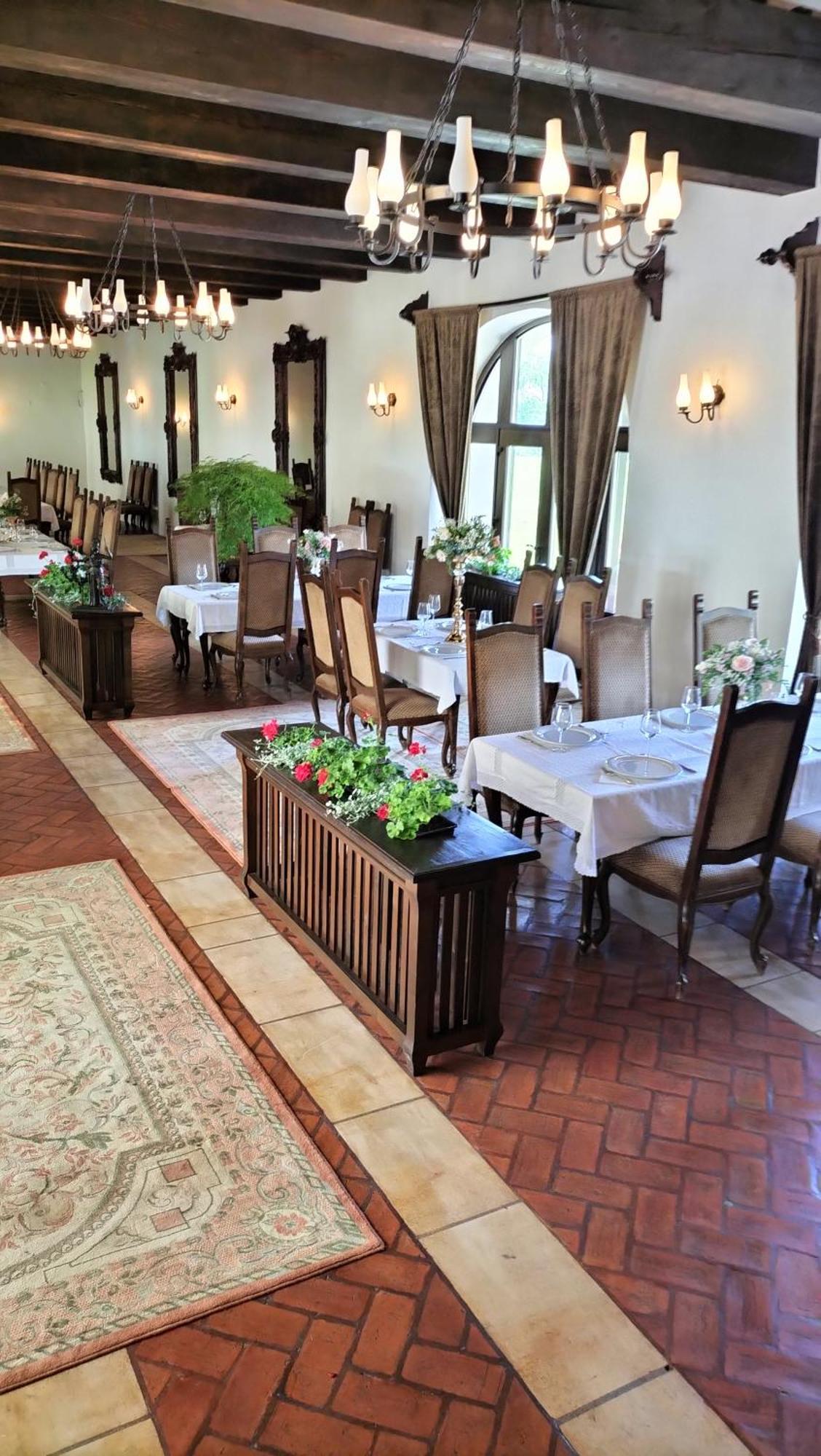 Hotel Medieval อัลบายูเลีย ภายนอก รูปภาพ