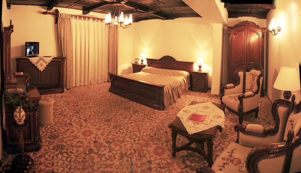 Hotel Medieval อัลบายูเลีย ภายนอก รูปภาพ